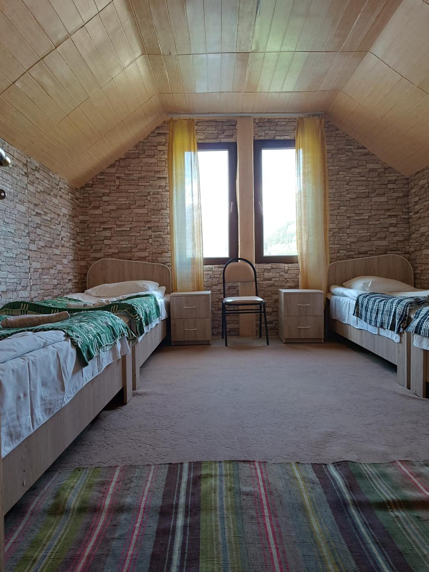 Nadiani Hostel Omalo Quarto foto